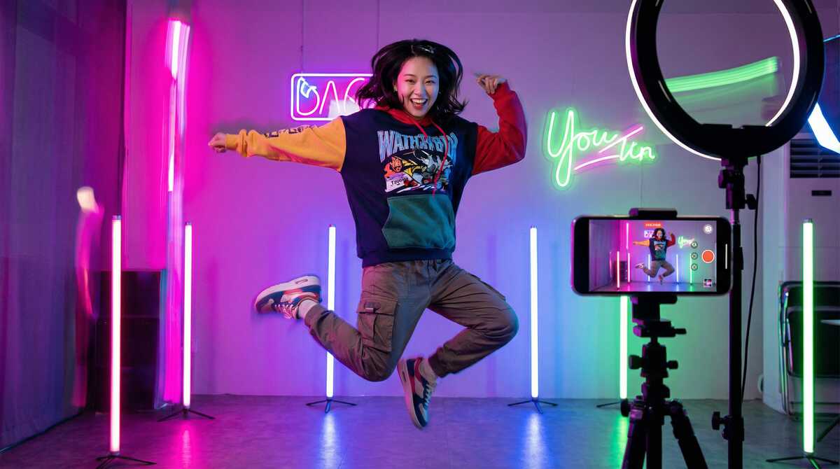 黄色仓库舞蹈视频